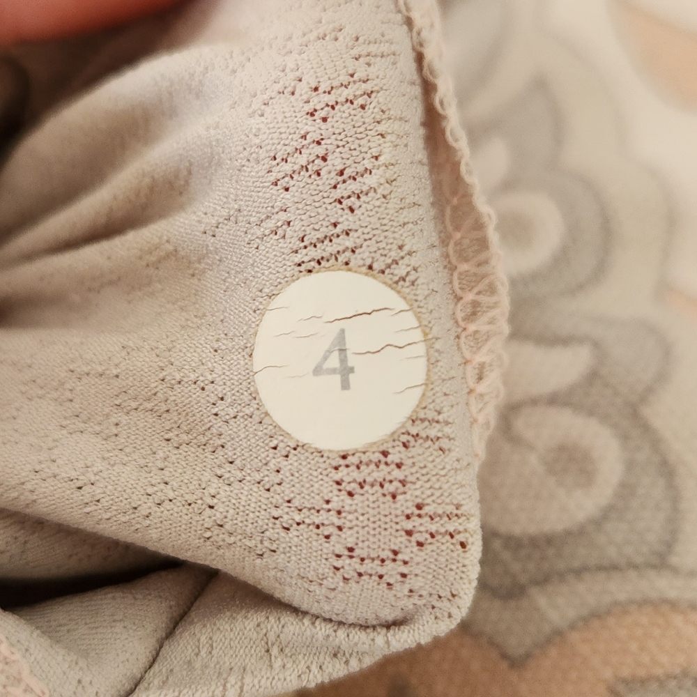Lululemon Tanktop Athletic Top Bundle 4 - Picture 4 of 9